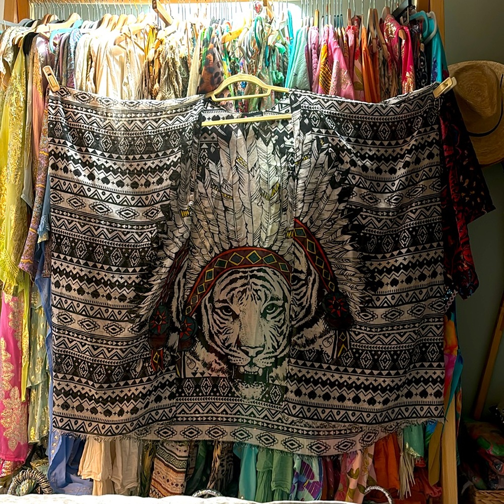 Aztec Tiger Robe - Picture 6 of 14